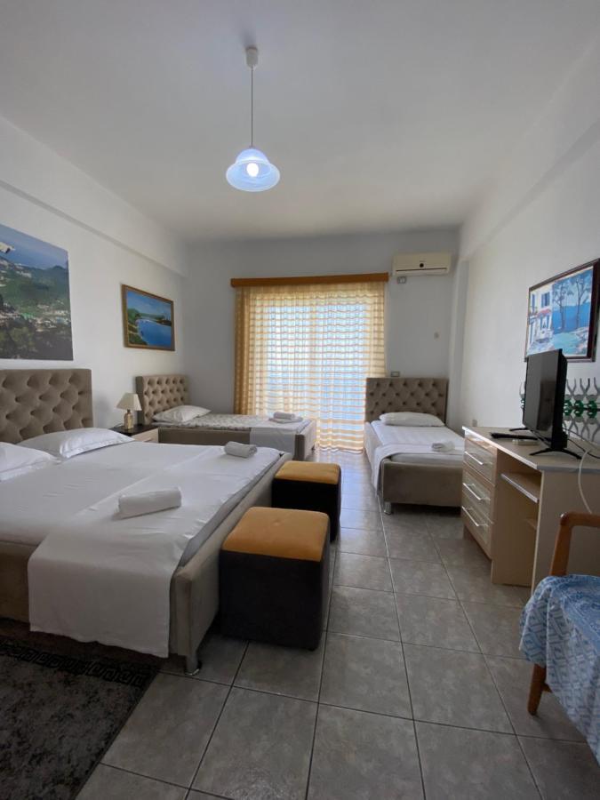 Hotel Odhisea Qeparo Exterior photo